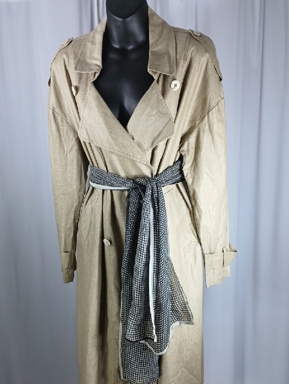 Winnie Tang womens double breasted lightweight tan trenchcoat size small
